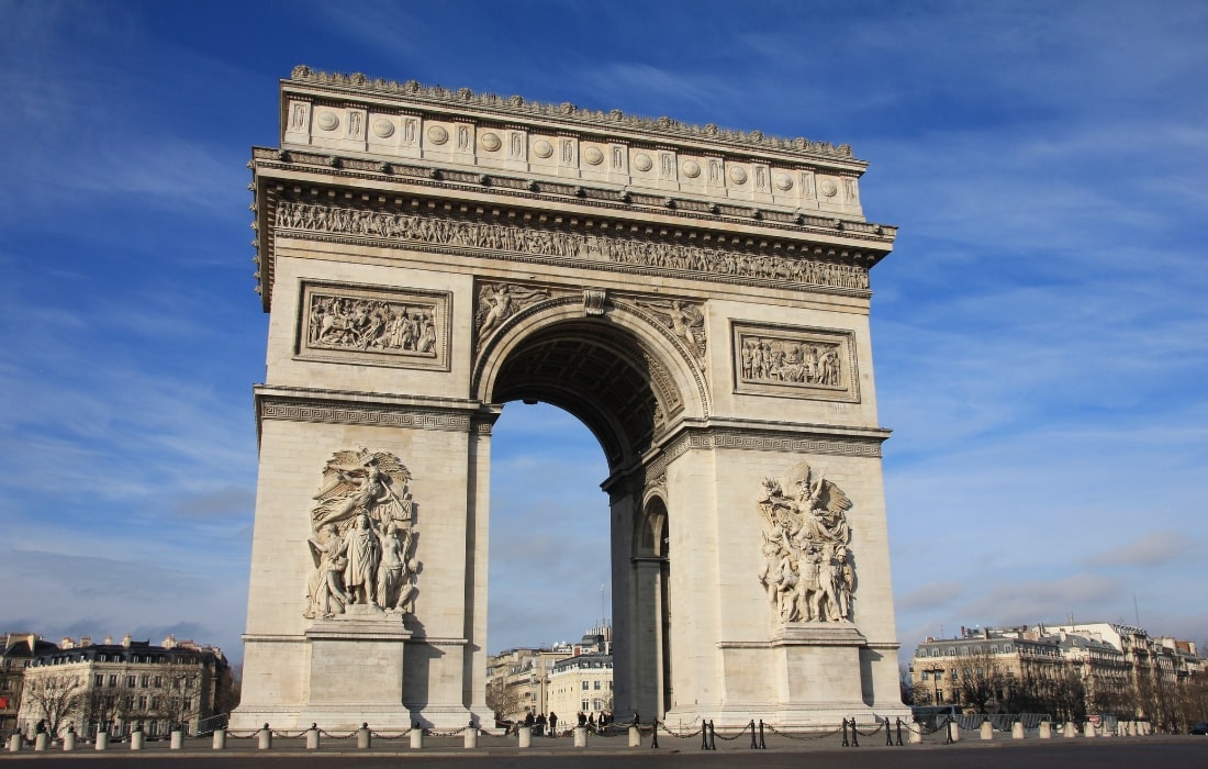 French summer camp paris 8